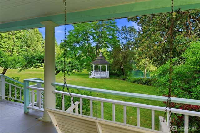 12835 Price Road SE, Olalla, WA 98359
