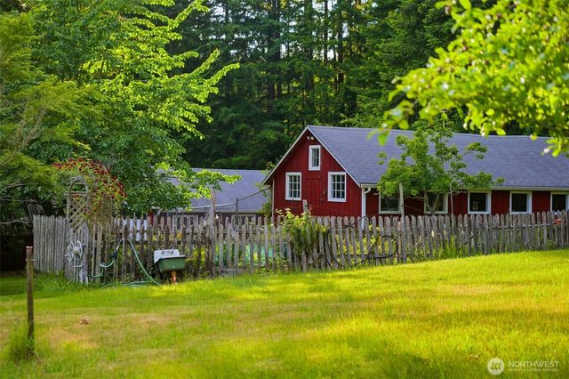 12835 Price Road SE, Olalla, WA 98359