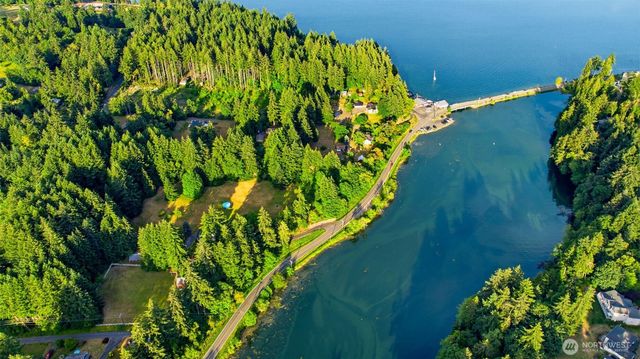 12835 Price Road SE, Olalla, WA 98359