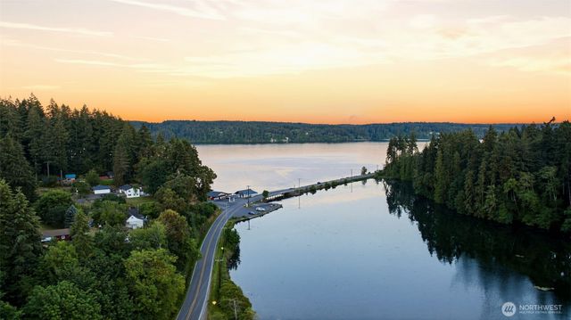 12835 Price Road SE, Olalla, WA 98359