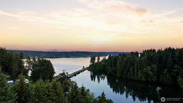 12835 Price Road SE, Olalla, WA 98359