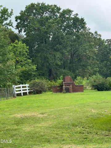 2200 N Nc 49 Highway, Burlington, NC 27217