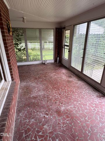 2200 N Nc 49 Highway, Burlington, NC 27217