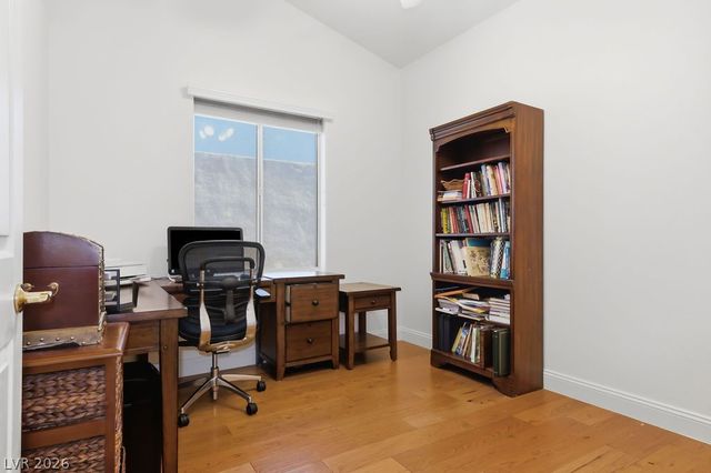 2034 Bobtail Circle, Henderson, NV 89012