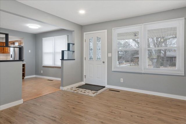 84 S Rock Ridge Street, Fair Grove, MO 65648