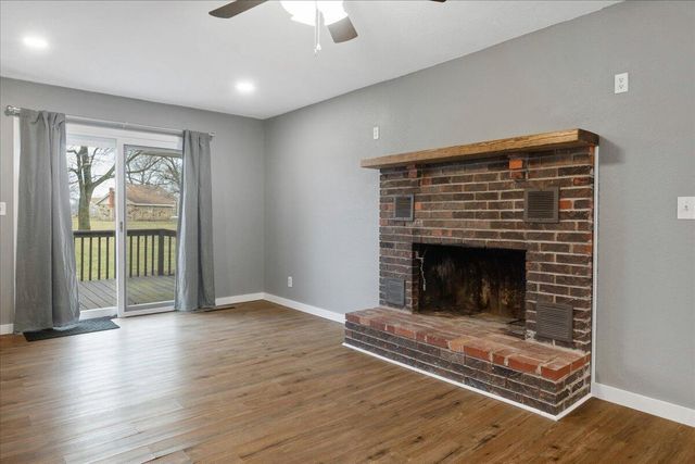 84 S Rock Ridge Street, Fair Grove, MO 65648