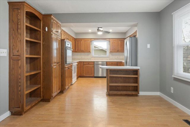 84 S Rock Ridge Street, Fair Grove, MO 65648