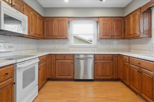 84 S Rock Ridge Street, Fair Grove, MO 65648