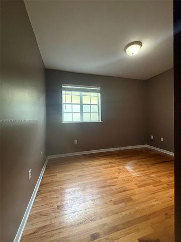 1127 Euclid Ave 203, Miami Beach, FL 33139