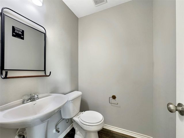 2217 Kemah Village Drive, Kemah, TX 77565