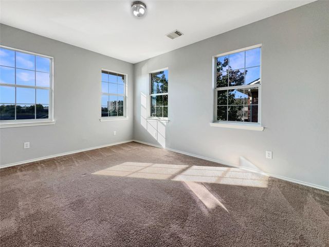 2217 Kemah Village Drive, Kemah, TX 77565