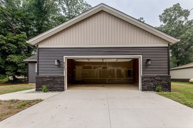 8187 Holton Road, Holton, MI 49425