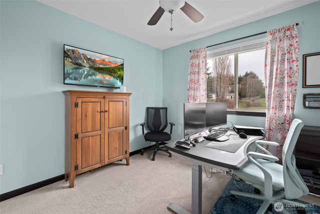 956 Cove View Circle, Oak Harbor, WA 98277