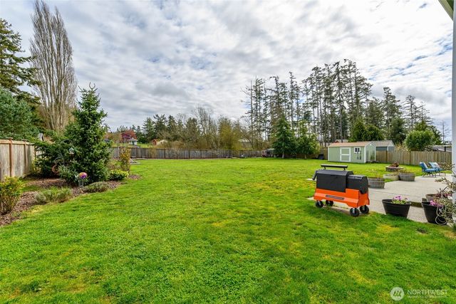 956 Cove View Circle, Oak Harbor, WA 98277