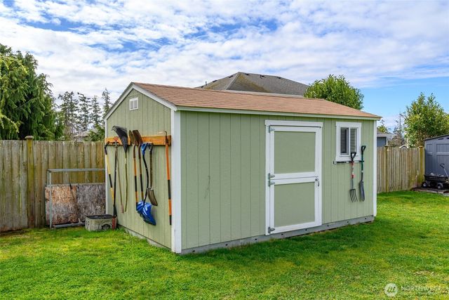 956 Cove View Circle, Oak Harbor, WA 98277