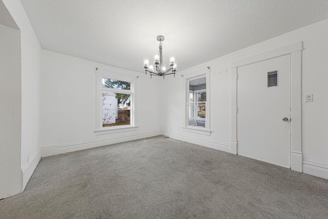 15 14th Street NE, Faribault, MN 55021