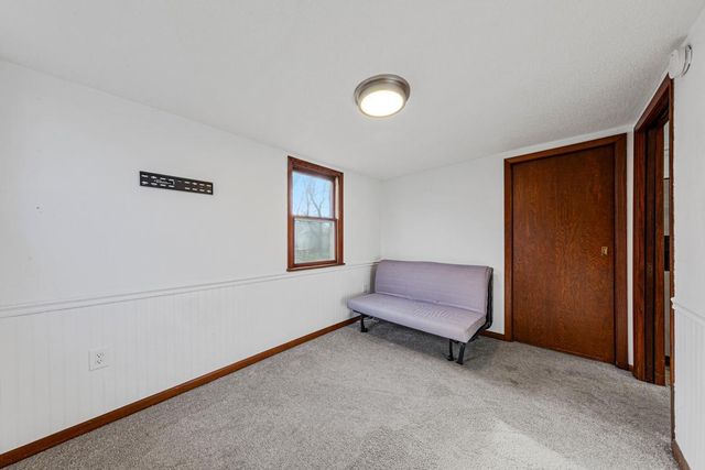 15 14th Street NE, Faribault, MN 55021