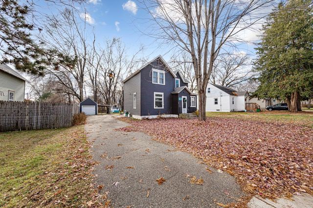 15 14th Street NE, Faribault, MN 55021