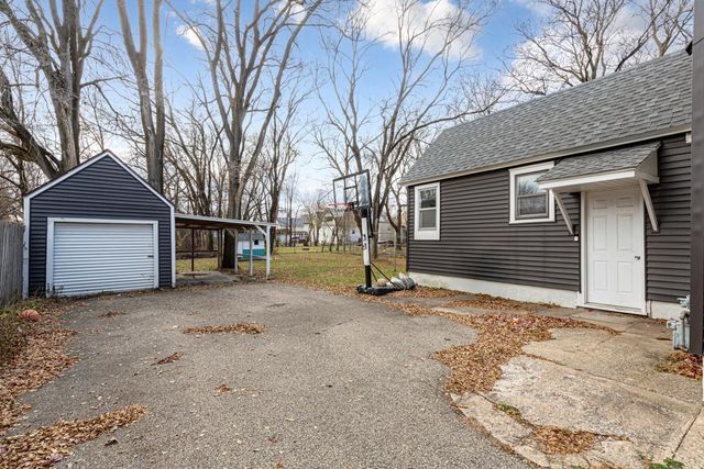 15 14th Street NE, Faribault, MN 55021