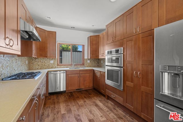 660 San Juan Avenue, Venice, CA 90291