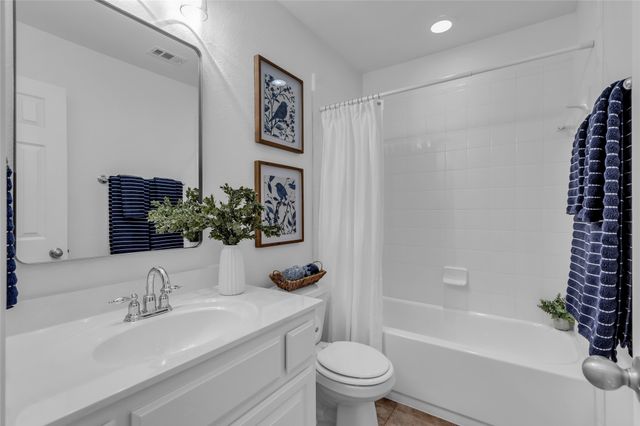 1140 Wilson Drive, Lantana, TX 76226