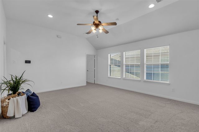 1140 Wilson Drive, Lantana, TX 76226