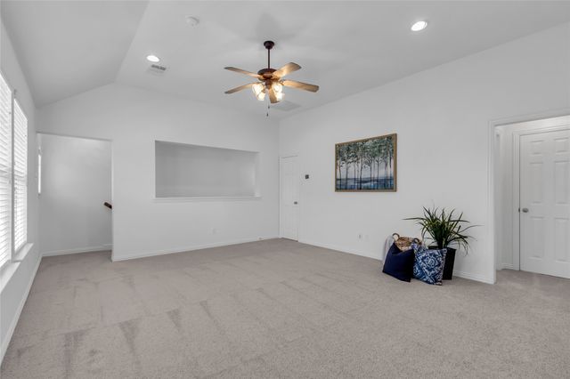 1140 Wilson Drive, Lantana, TX 76226