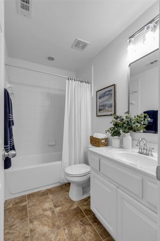 1140 Wilson Drive, Lantana, TX 76226