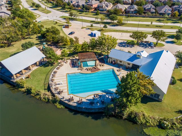 1140 Wilson Drive, Lantana, TX 76226