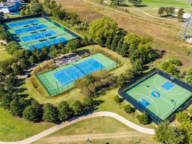 1140 Wilson Drive, Lantana, TX 76226