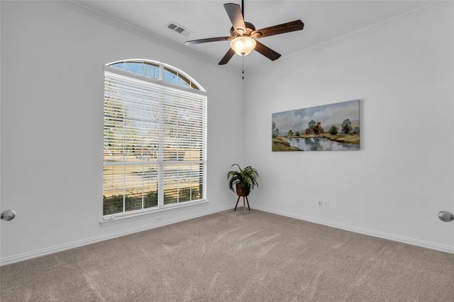 1140 Wilson Drive, Lantana, TX 76226