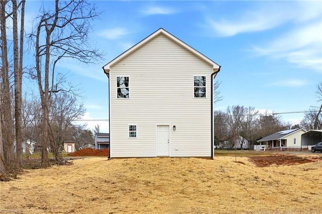 5125 Fredonia Avenue, Winston-salem, NC 27105