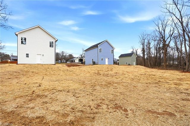 5125 Fredonia Avenue, Winston-salem, NC 27105