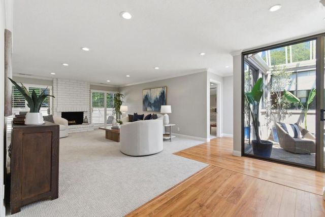 26 Deep Well, Los Altos, CA 94022
