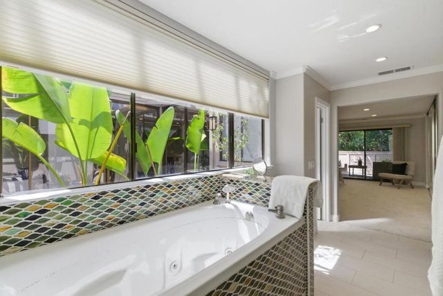26 Deep Well, Los Altos, CA 94022