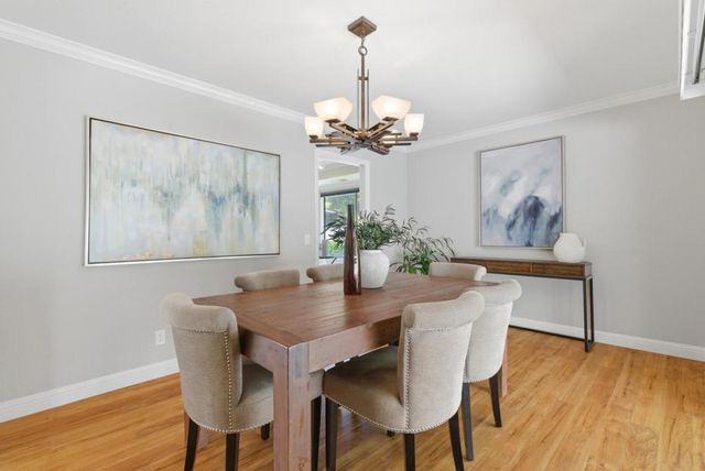 26 Deep Well, Los Altos, CA 94022
