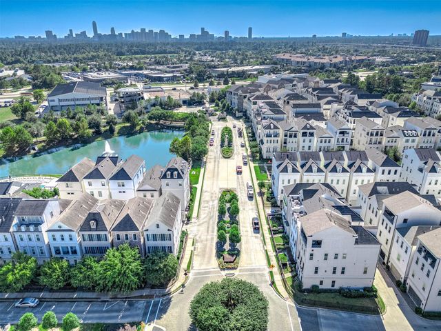 3102 Somerset Levens Lane, Houston, TX 77055