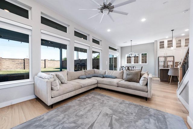 3102 Somerset Levens Lane, Houston, TX 77055