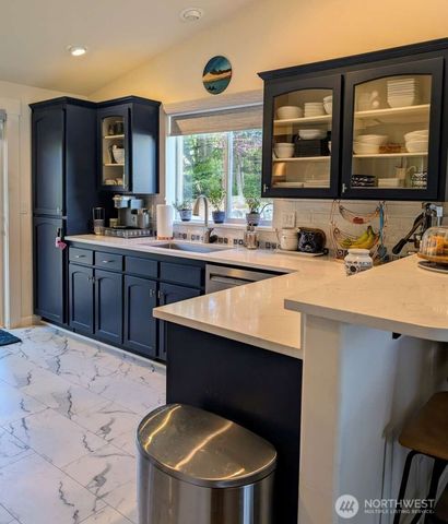 179 NW 12th Court, Oak Harbor, WA 98277