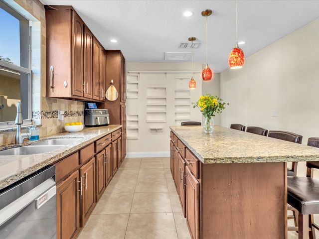 10909 NW 46th Drive, Coral Springs, FL 33076