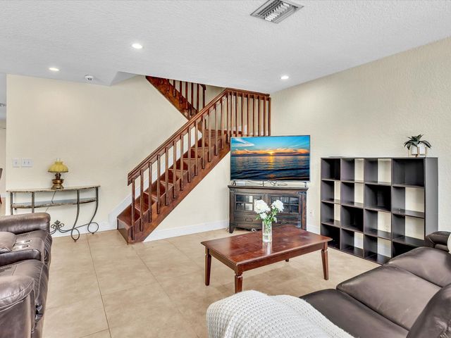 10909 NW 46th Drive, Coral Springs, FL 33076