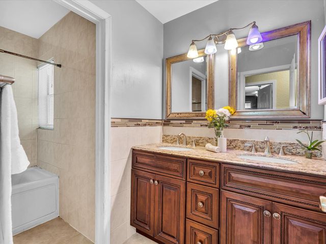 10909 NW 46th Drive, Coral Springs, FL 33076