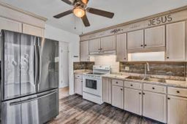 2625 Puckett CIR, Salem, VA 24153