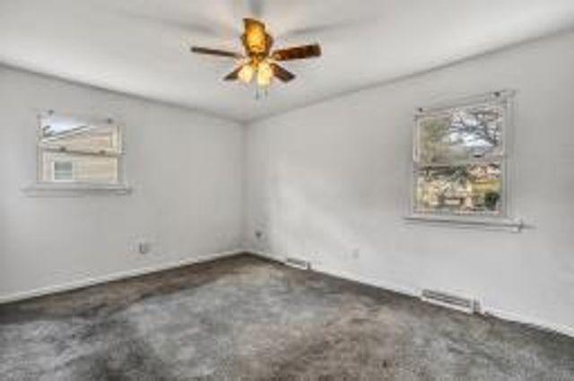 2625 Puckett CIR, Salem, VA 24153