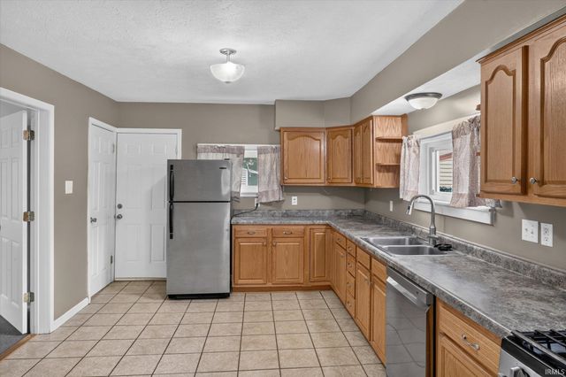730 Reddick Street, Mishawaka, IN 46544