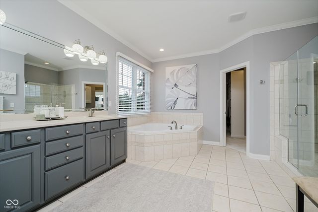 11306 Treyburn Drive, Fishers, IN 46037
