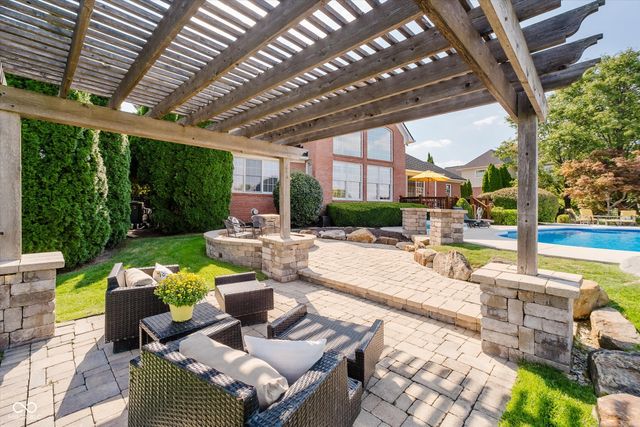 11306 Treyburn Drive, Fishers, IN 46037