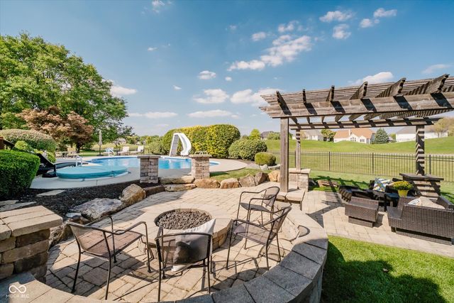 11306 Treyburn Drive, Fishers, IN 46037