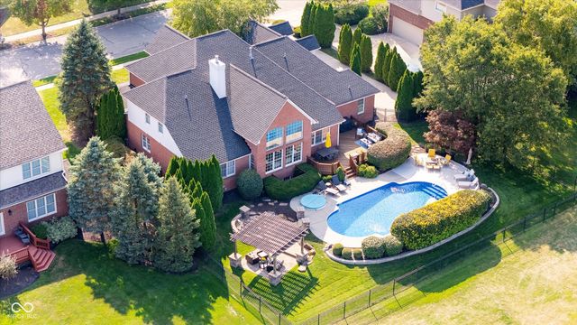 11306 Treyburn Drive, Fishers, IN 46037