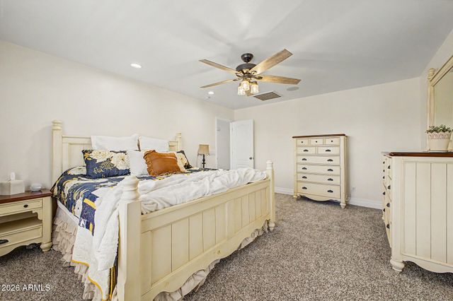 11327 E SONRISA Avenue, Mesa, AZ 85212